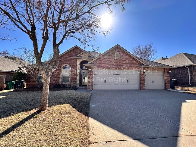 Building Photo - 13204 SW 2nd Terrace