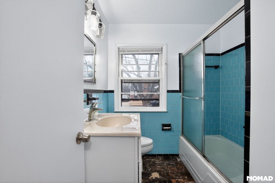 Building Photo - 6502 Parkway Ct