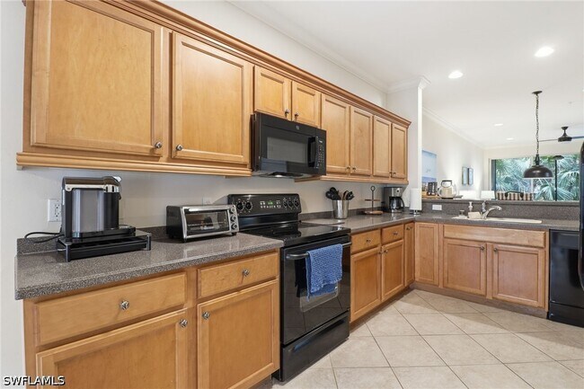 Building Photo - 12040 Matera Ln