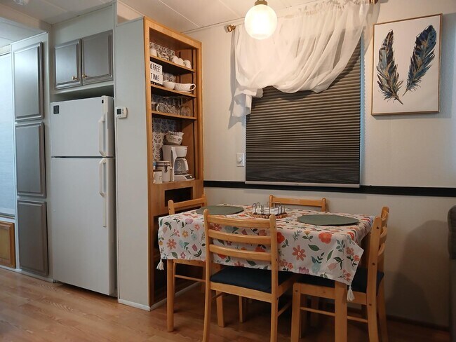 Building Photo - 9797 E 32nd St