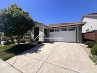 Building Photo - Updated 3bd/2ba Folsom House