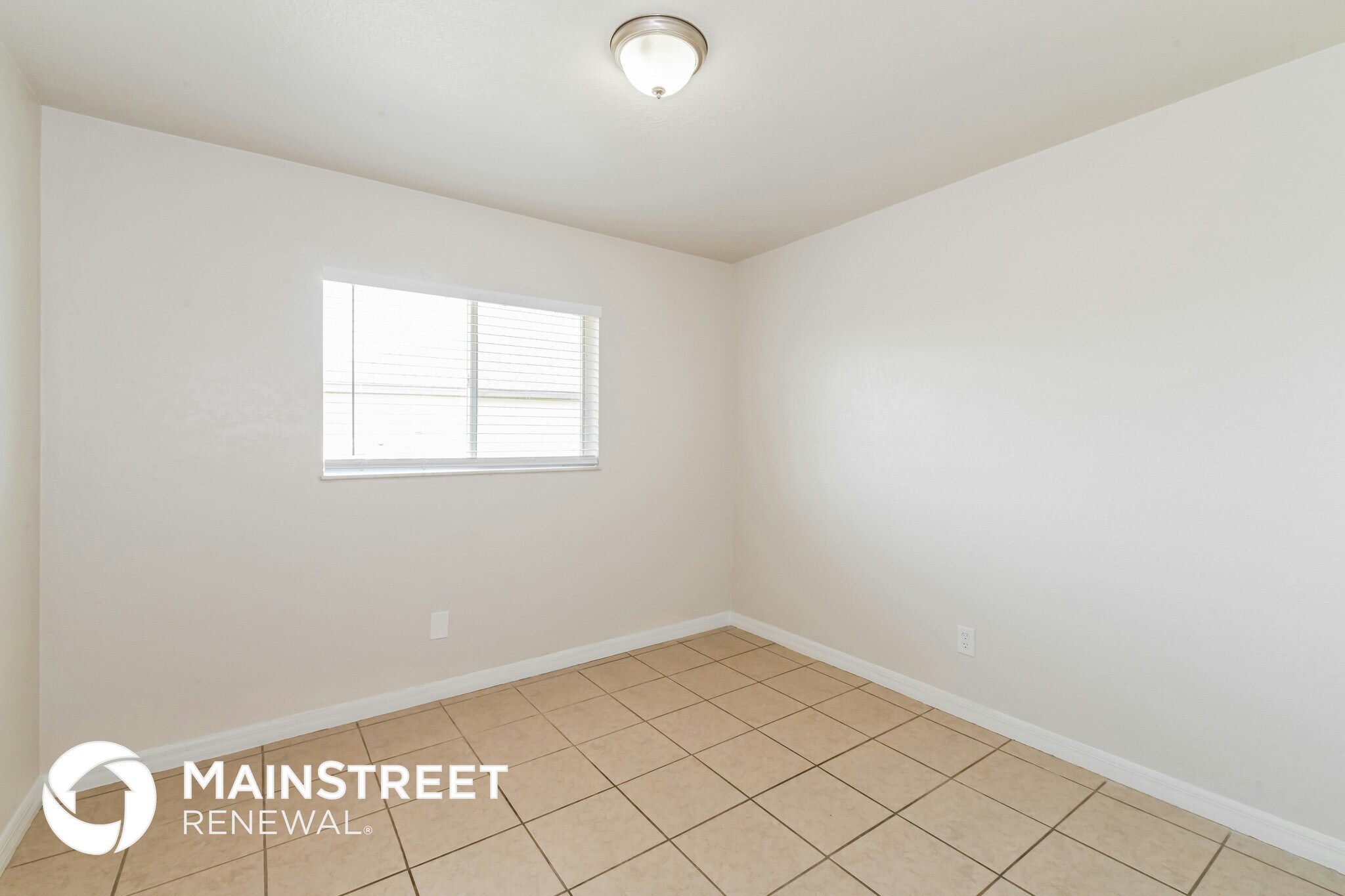 Building Photo - 1610 NE 43rd Terrace