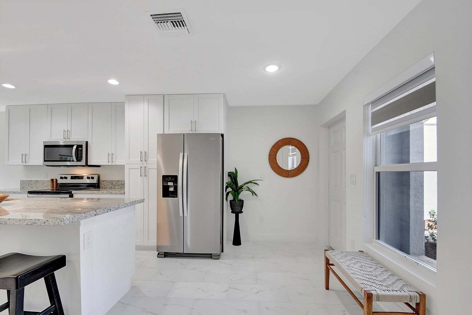 Building Photo - 3871 Patio Ct