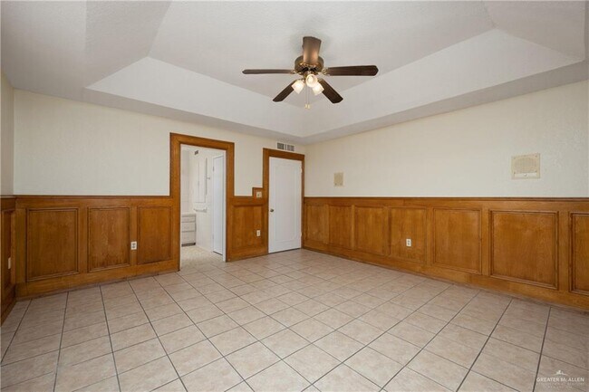 Building Photo - 612 N Ware Rd