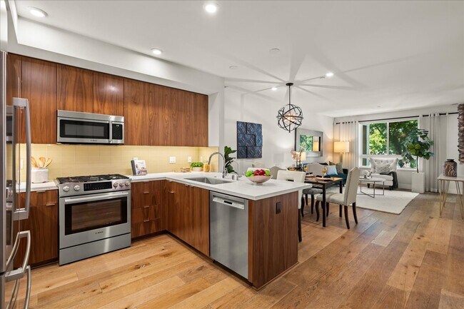 Building Photo - 1101 W El Camino Real