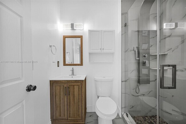 Building Photo - 640 SE 1st St