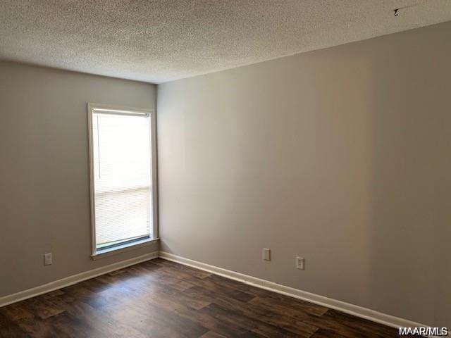 Building Photo - 28 Rosewood Ct