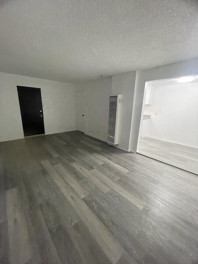 Interior Photo - Del Rey Urban Income Funds, LLC