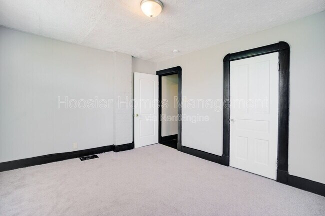 Building Photo - 2511 Turner Ave