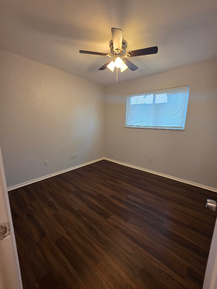 Building Photo - 2808 Charter Oak Dr