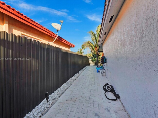 Building Photo - 19901 NW 77th Ct