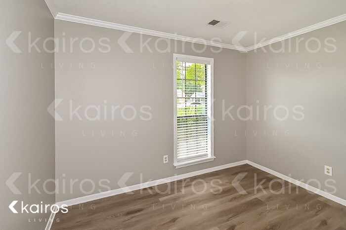 Building Photo - 3780 Carroll Dr