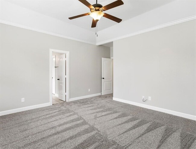 Building Photo - 304 Country Crossing Cir