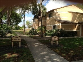 Building Photo - 9441 Palm Cir N