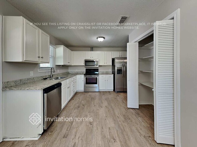 Building Photo - 311 Woodard St