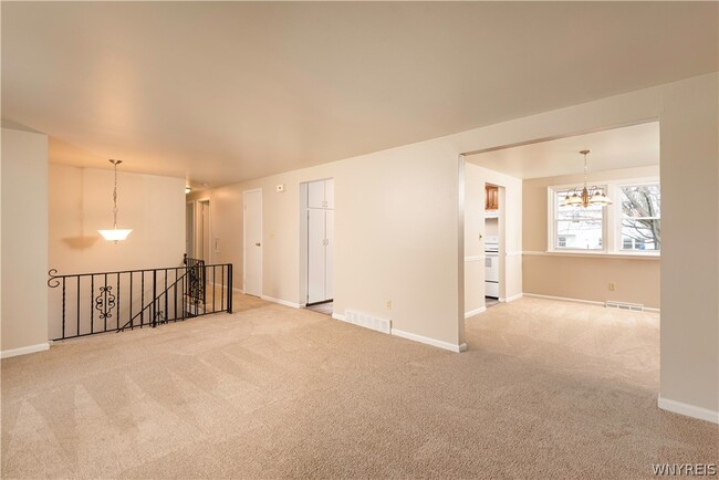 Building Photo - 146 Jeanmoor Rd