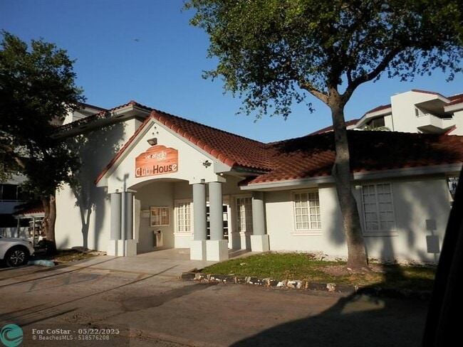 Building Photo - 8305 SW 152nd Ave