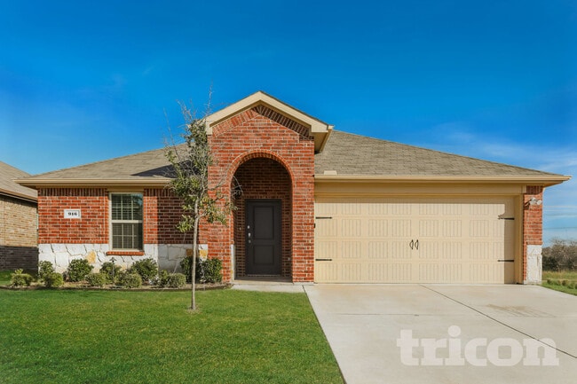 Building Photo - 916 Roland Dr