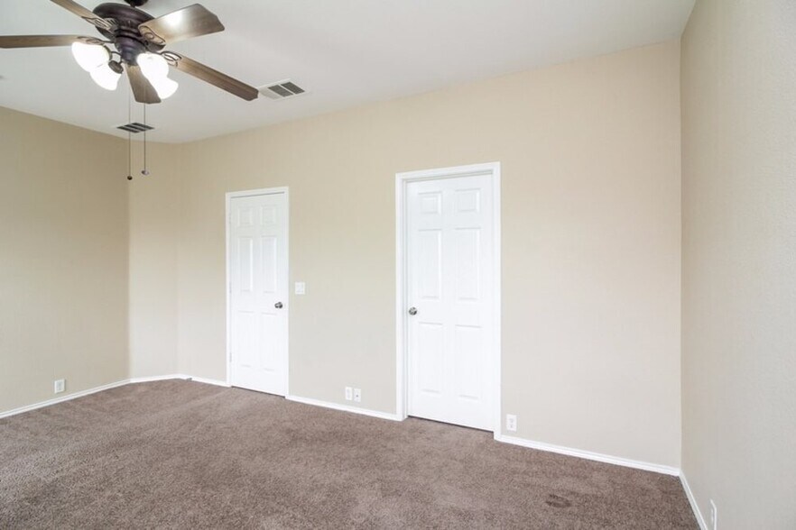 Building Photo - 8921 Puerto Vista Dr