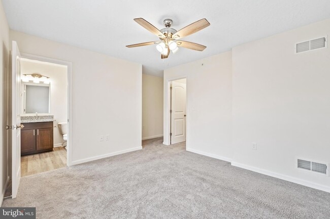 Building Photo - 22 Cadbury Dr