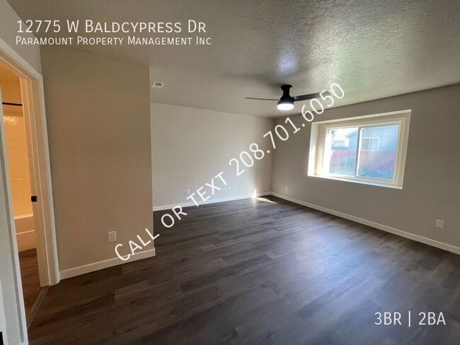 Building Photo - 3 Bedroom West Boise Home Near The Village...