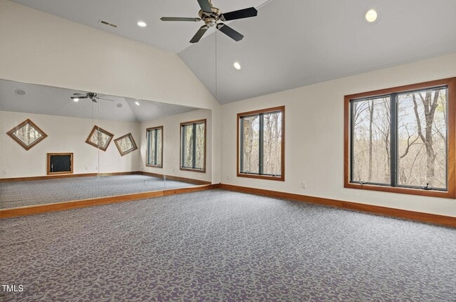 Building Photo - 6016 Glenthorne Dr