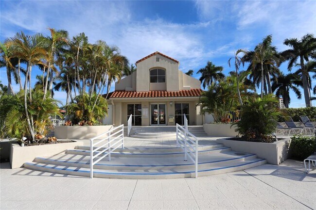 Building Photo - 6050 Bahia Del Mar Cir
