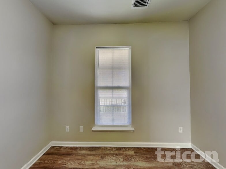 Building Photo - 120 E Decatur Ave