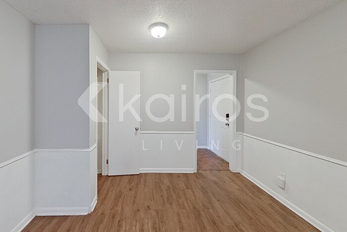 Building Photo - 5129 Leland Dr
