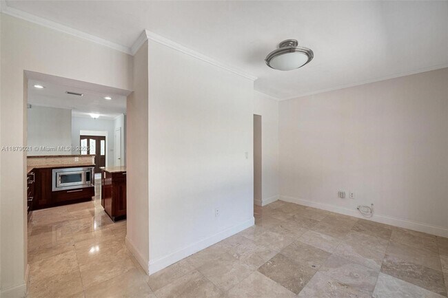 Building Photo - 11301 SW 91 Ave