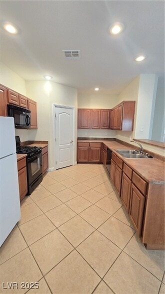 Building Photo - 9351 Pinewood Ridge St