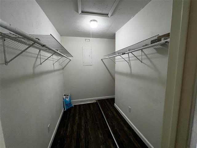 Building Photo - 6400 Dorchester Trail