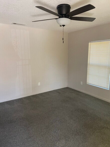 Building Photo - 1331 Elmwood Ave