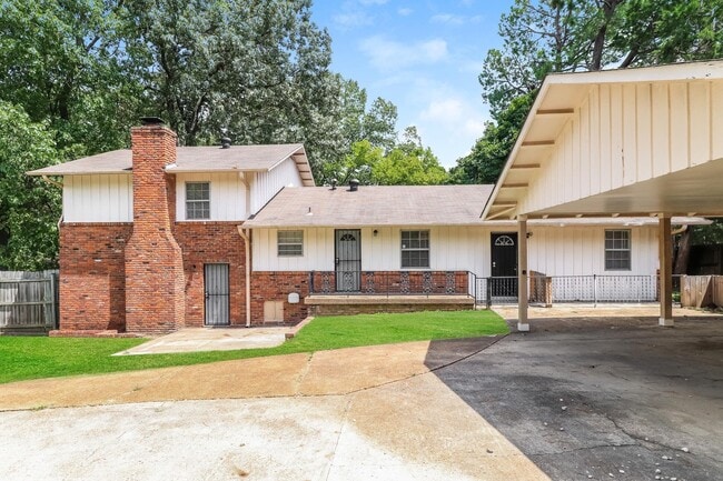 Building Photo - 3569 Arsenal St