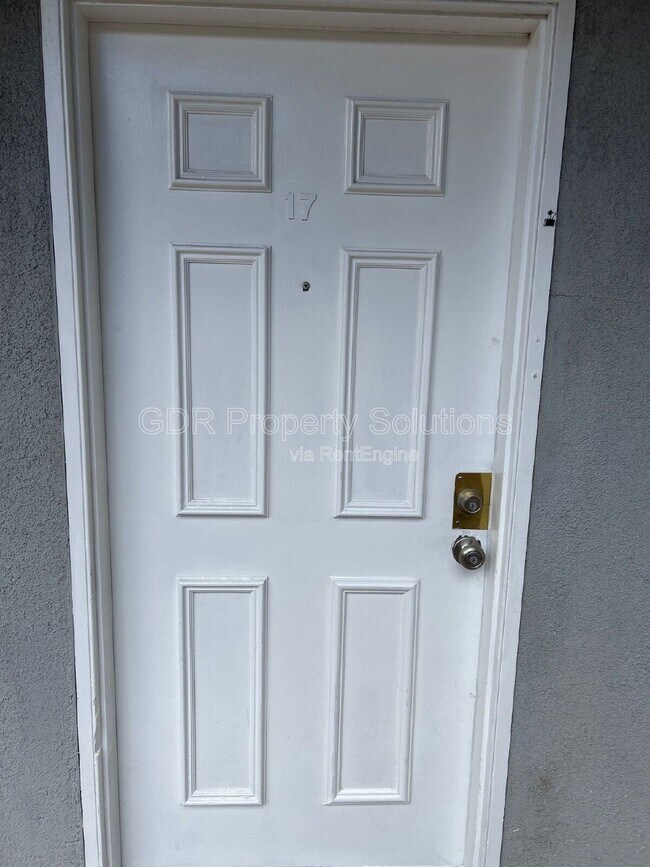 Building Photo - 401 14th St NW