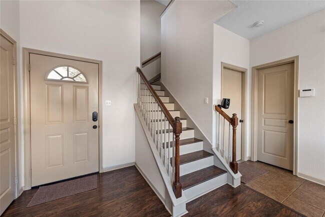 Building Photo - 20706 Stewart Crest Ln