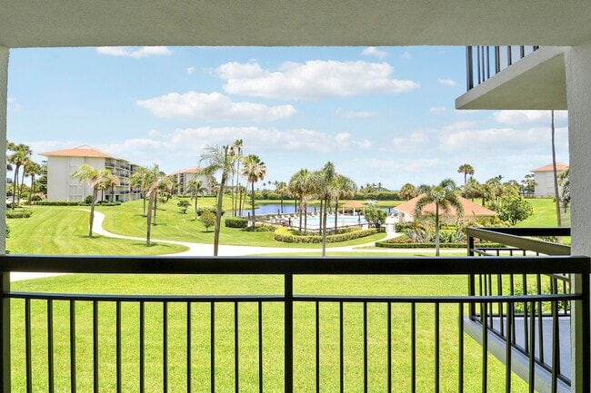 Building Photo - 401 S Seas Dr