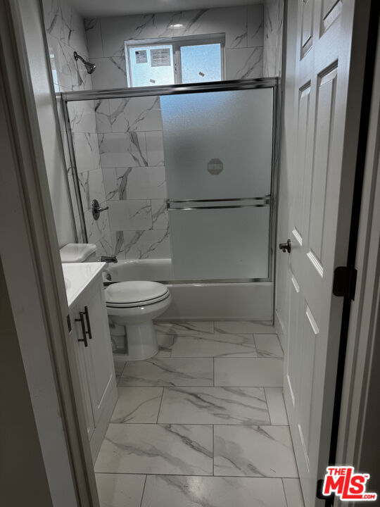 Building Photo - 731 E 33rd St