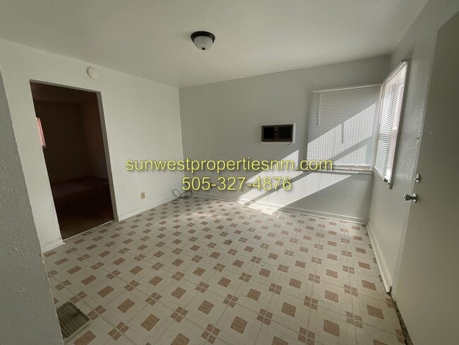 Building Photo - 1 Bed 1 Bath Apartment Home-ALL UTILITIES ...