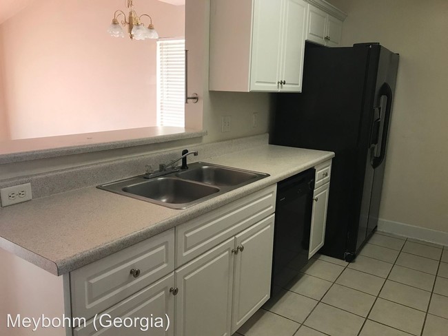Building Photo - 3 br, 3 bath House - 327 Whitney Place