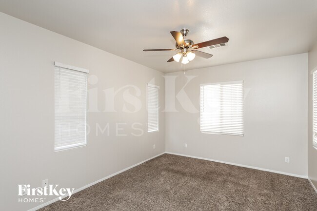 Building Photo - 9825 Venus Lake Ct