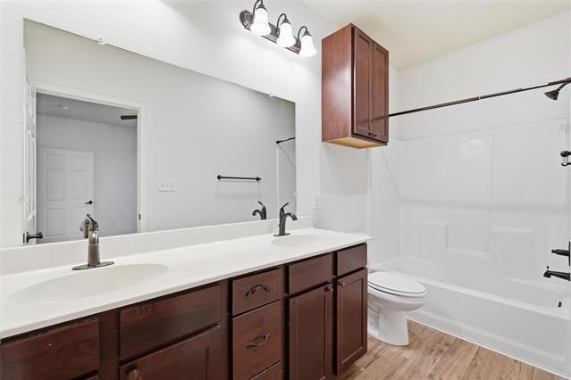 Building Photo - 124 Chris Dr