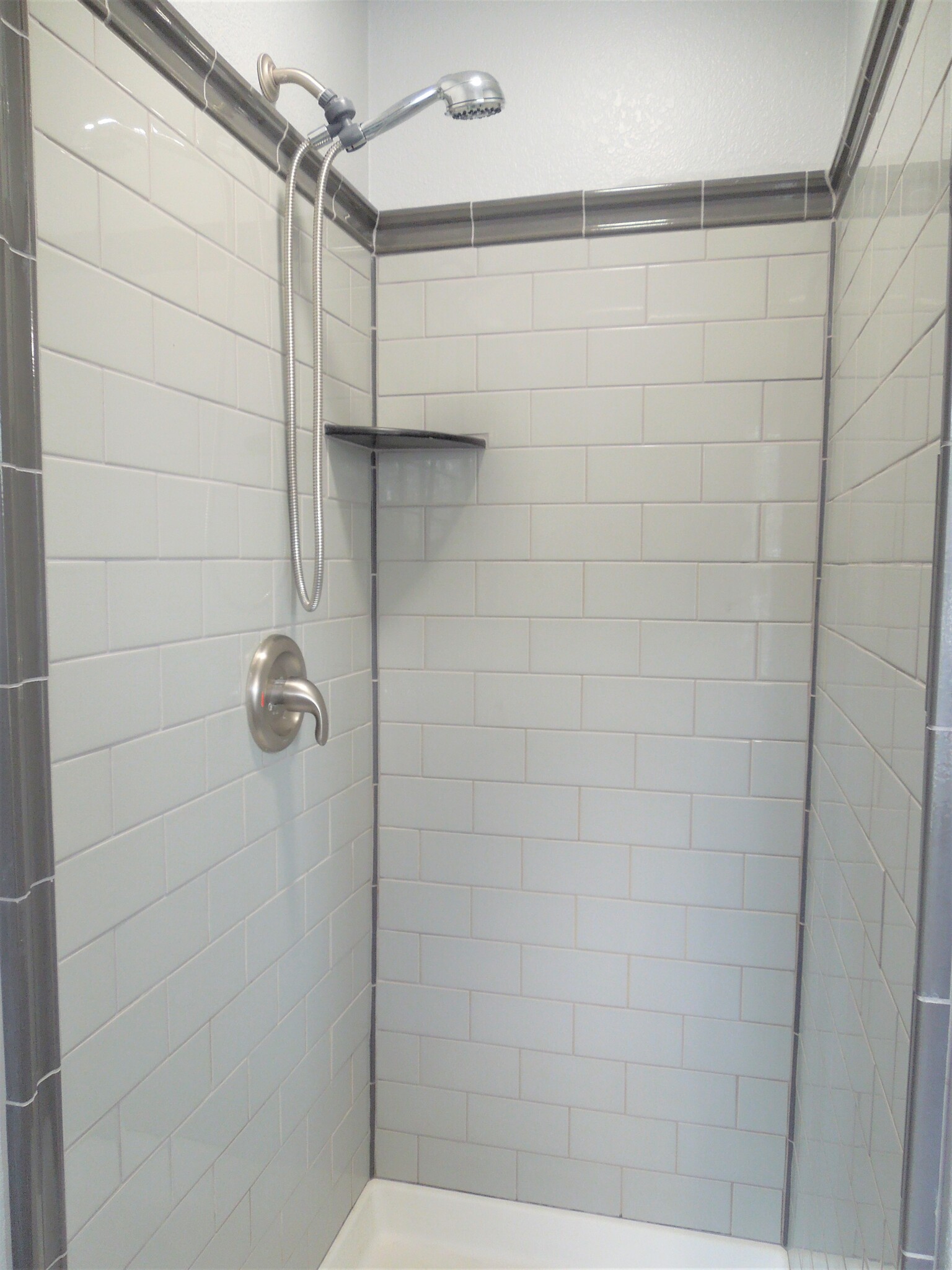 Shower - primary bathroom - 16441 Martingale Dr