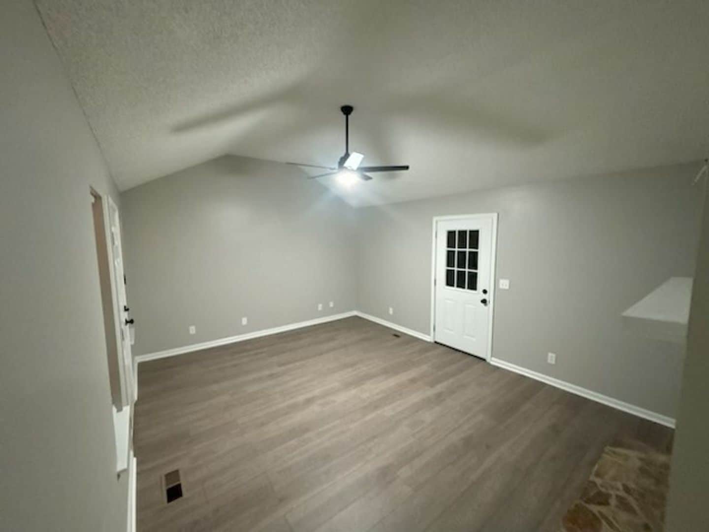 Building Photo - 968 Will Scarlet Way