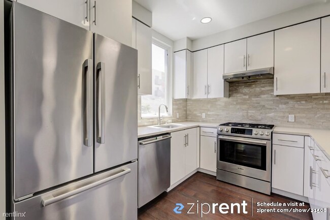 Building Photo - 1 br, 1 bath Condo - 555 Innes Ave, San Fr...