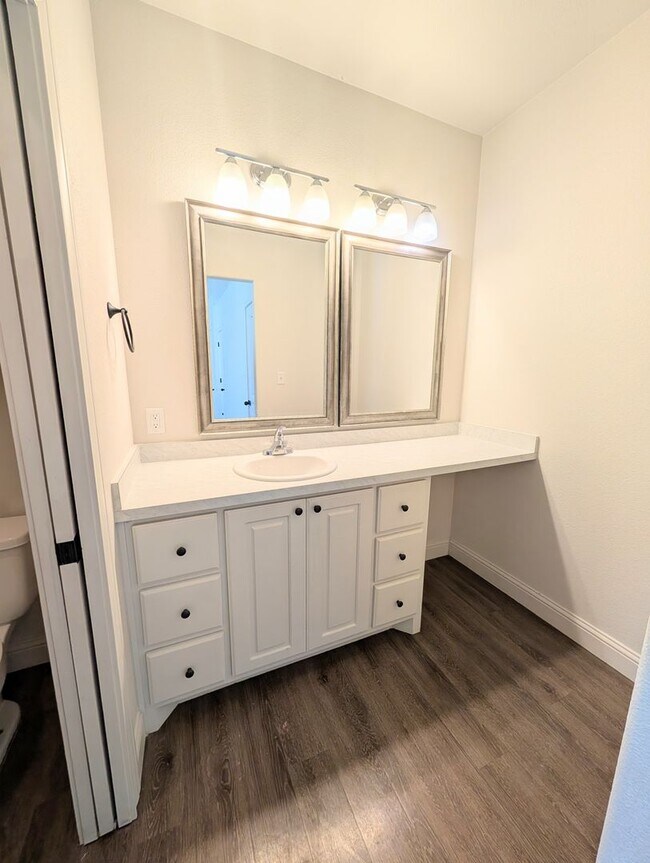 Building Photo - 2505 111th St