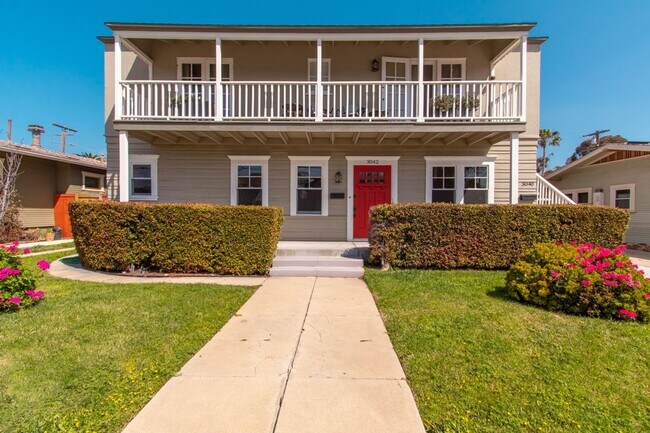 Building Photo - Charming North Park 2 Bedroom with Washer/Dryer, Backyard & Parking!