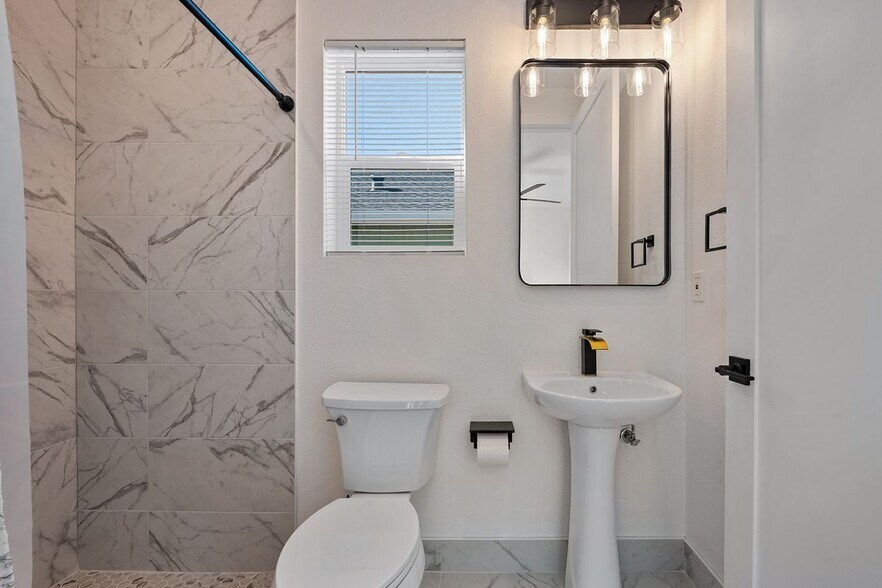 Building Photo - 3733 Mocha Ln