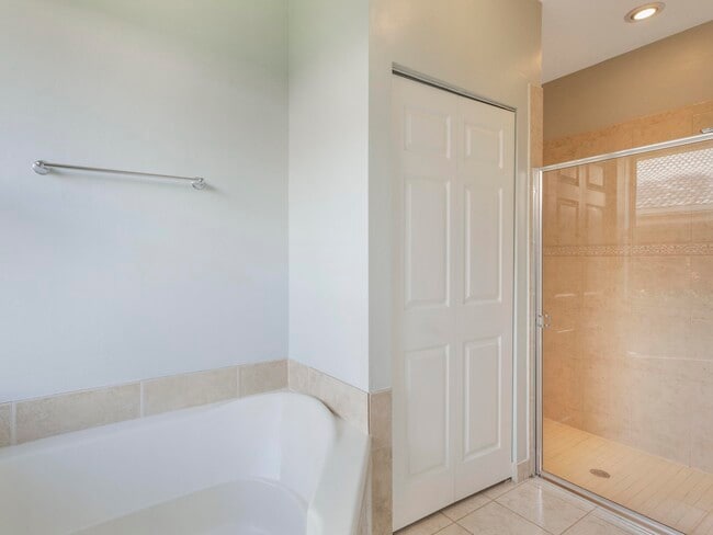 Building Photo - 219 Coral Trace Ln