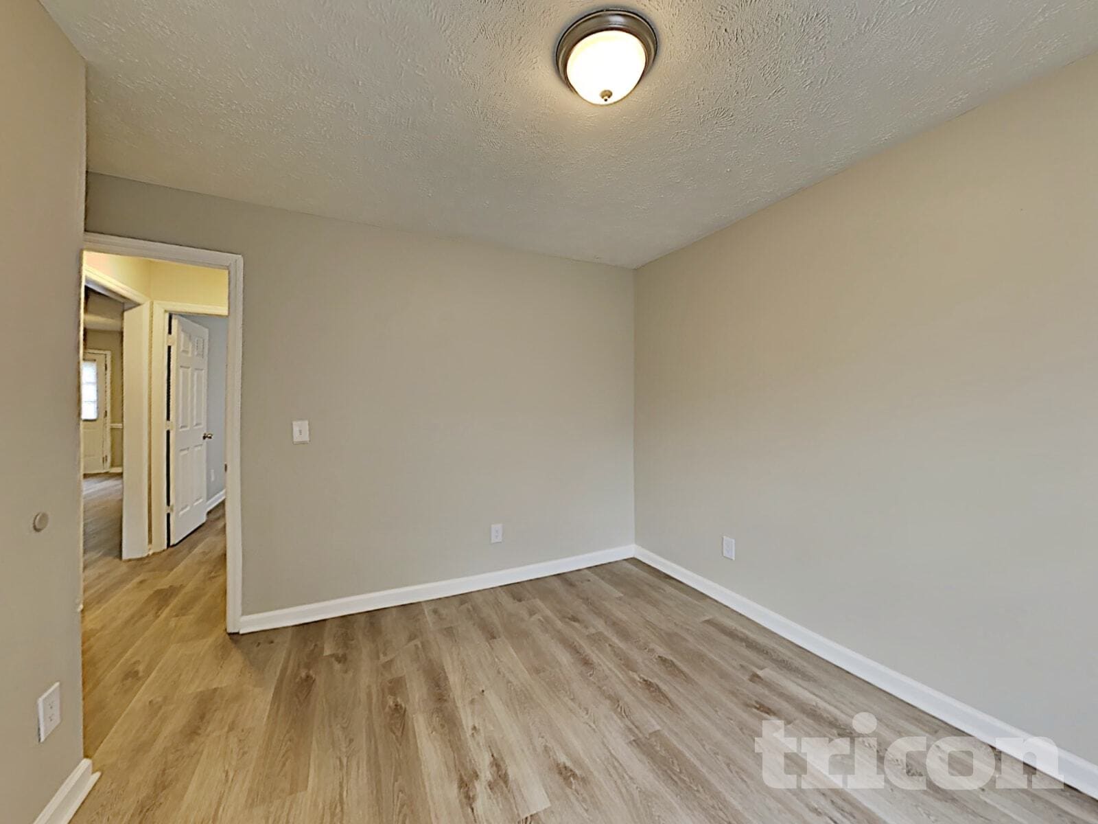 Building Photo - 102 Natchez Ct S